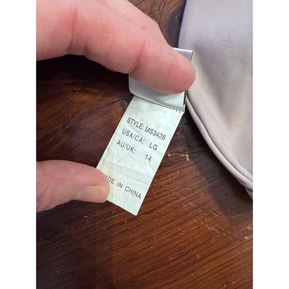 Monday Swimwear Women's Light Pink Bikini Top Size Large - Picture 6 of 9